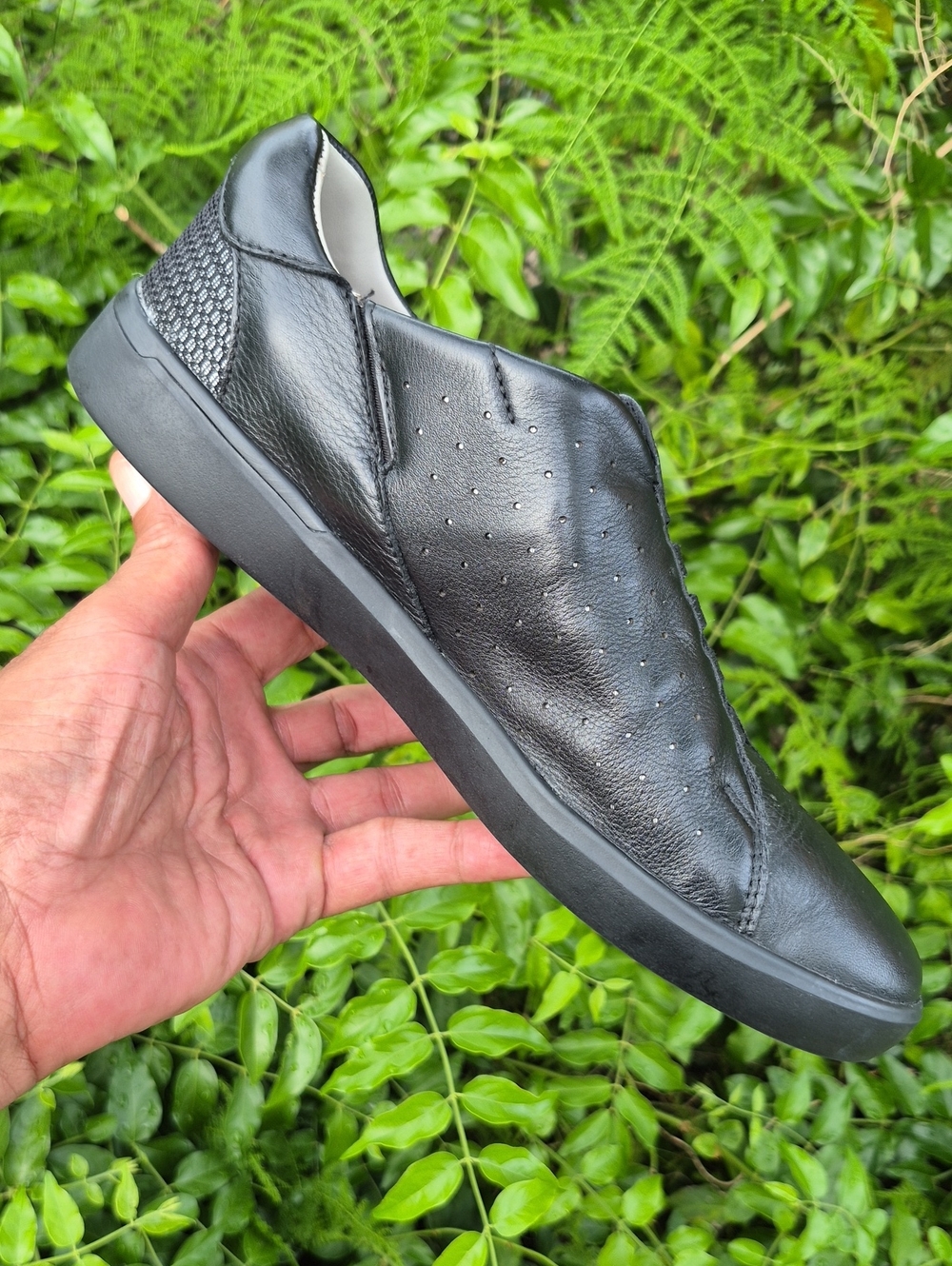 KIZIK (Vietnam) Ladies Black 'MIAMI' Slip-On "HANDS-FREE" Casual Sneakers - Picture 5 of 17
